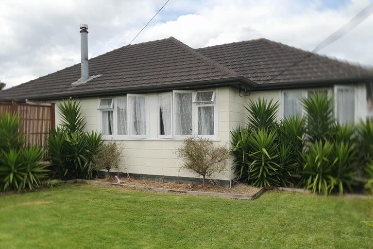 Photo of property in 2 Perry Place, Bader, Hamilton, 3206