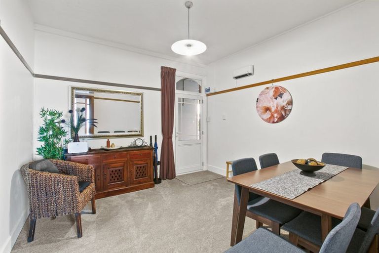 Photo of property in Devonport Apartments, 22/127 Saint Aubyn Street, New Plymouth, 4310