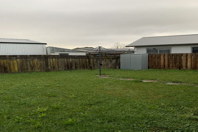 Photo of property in 15 Filmer Place, Melville, Hamilton, 3206