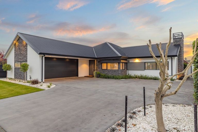 Photo of property in 12 Kohunga Crescent, Bottle Lake, Christchurch, 8083