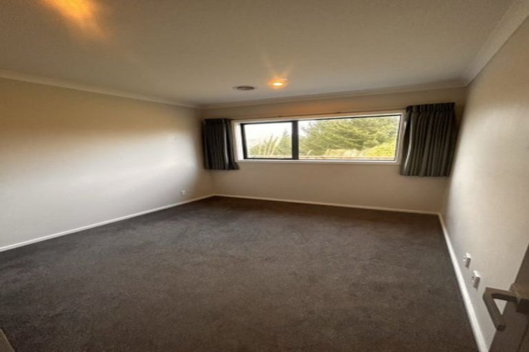 Photo of property in 116 Endeavour Drive, Whitby, Porirua, 5024
