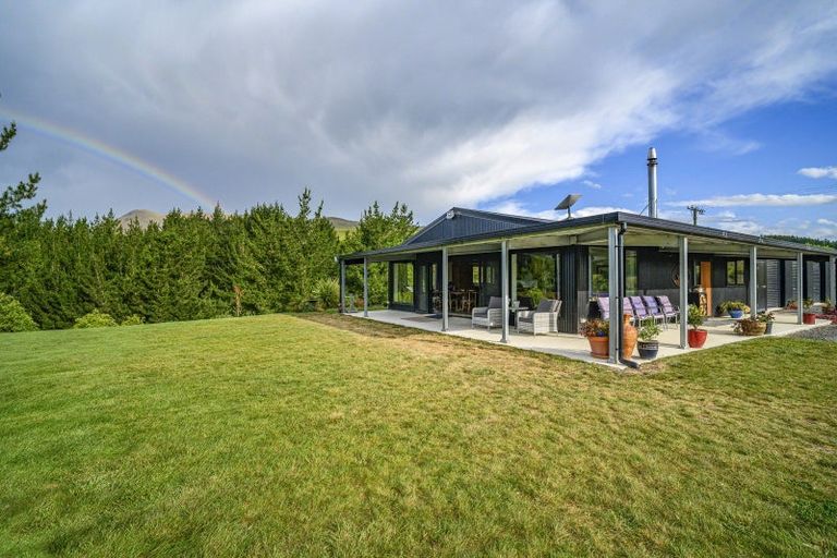Photo of property in 1042a Kahuranaki Road, Kahuranaki, Havelock North, 4295