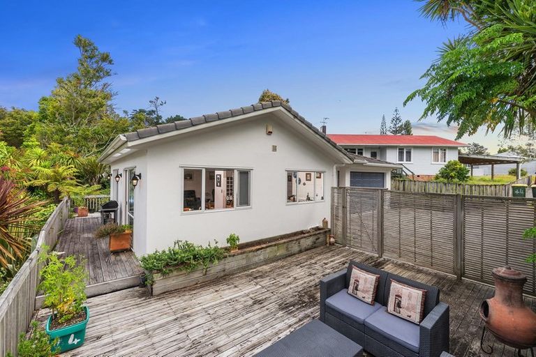 Photo of property in 44 Cutler Street, New Lynn, Auckland, 0600