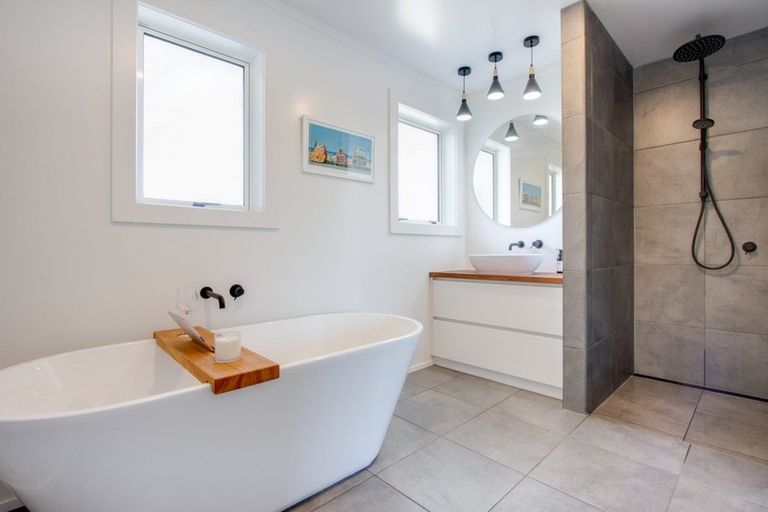 Photo of property in 3 Rakau Street, Havelock North, 4130