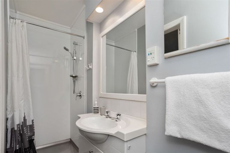 Photo of property in 21 Toorak Avenue, Avonhead, Christchurch, 8042