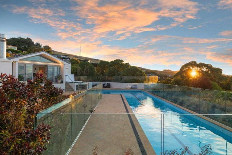 Photo of property in 342 Mount Pleasant Road, Mount Pleasant, Christchurch, 8081