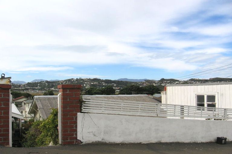 Photo of property in 51 Tirangi Road, Rongotai, Wellington, 6022