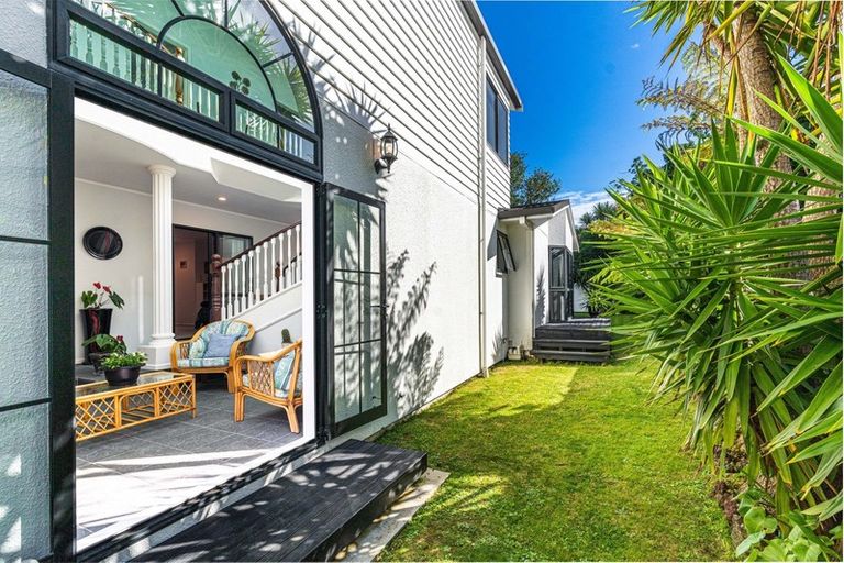 Photo of property in 10 Ander Place, Takapuna, Auckland, 0622