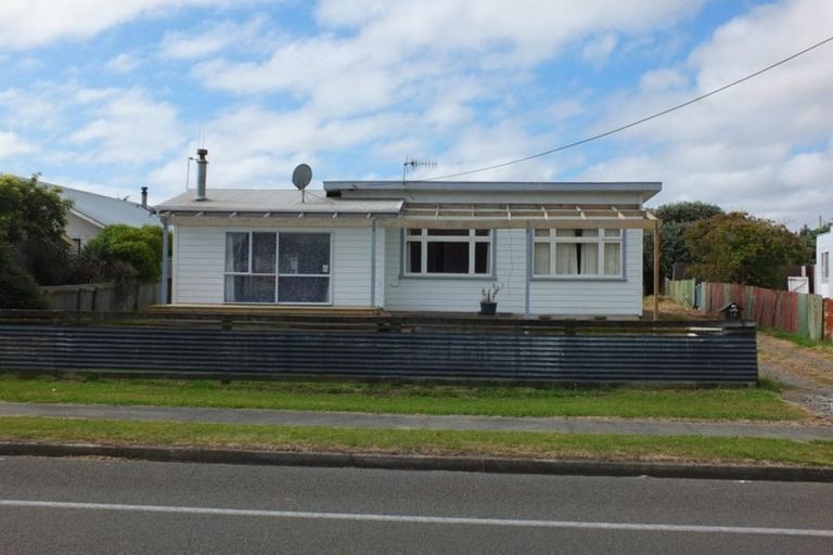 Photo of property in 15 Seabury Avenue, Foxton Beach, Foxton, 4815