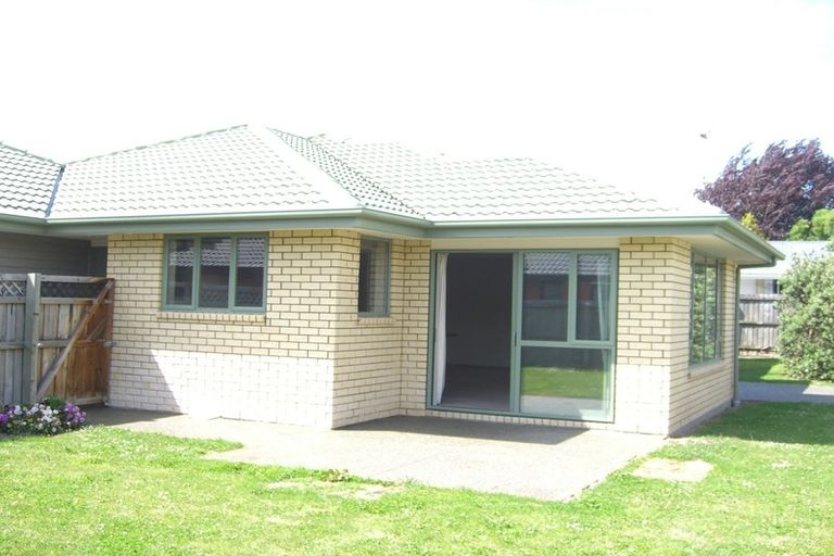 Photo of property in 43 Earnslaw Crescent, Bryndwr, Christchurch, 8053