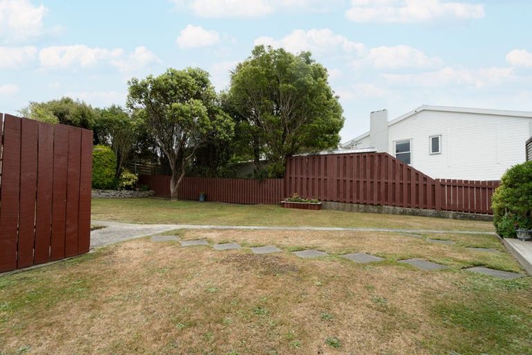 Photo of property in 9 Arero Place, Titahi Bay, Porirua, 5022