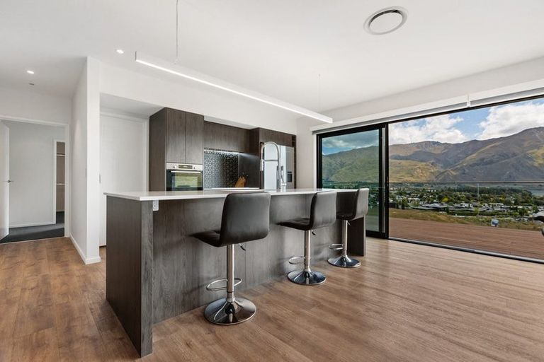 Photo of property in 13 Akitu Rise, Wanaka, 9305