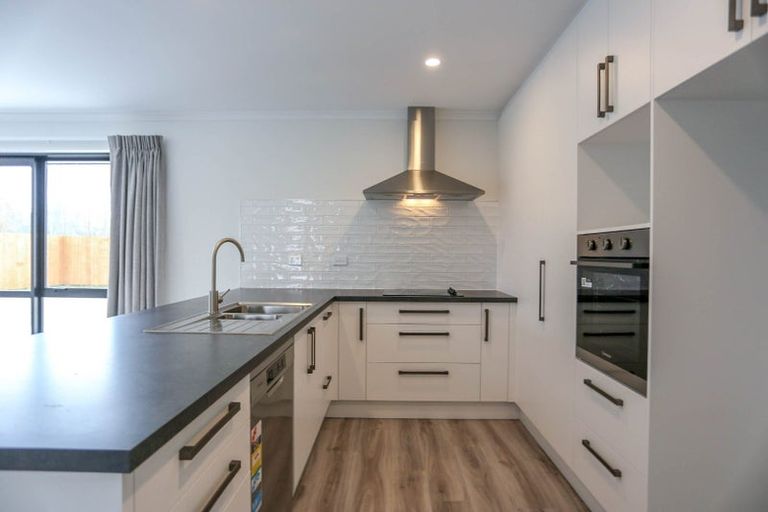 Photo of property in 9 Mcquillan Avenue, Woodend, 7610