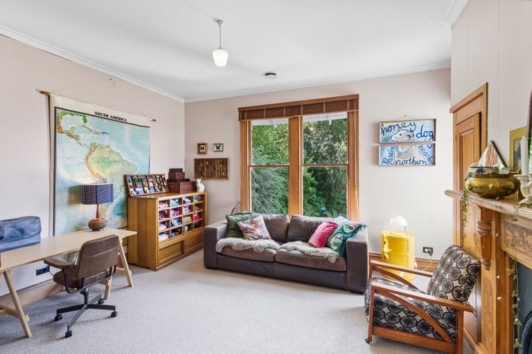 Photo of property in 7 Strathmore Crescent, Roslyn, Dunedin, 9010