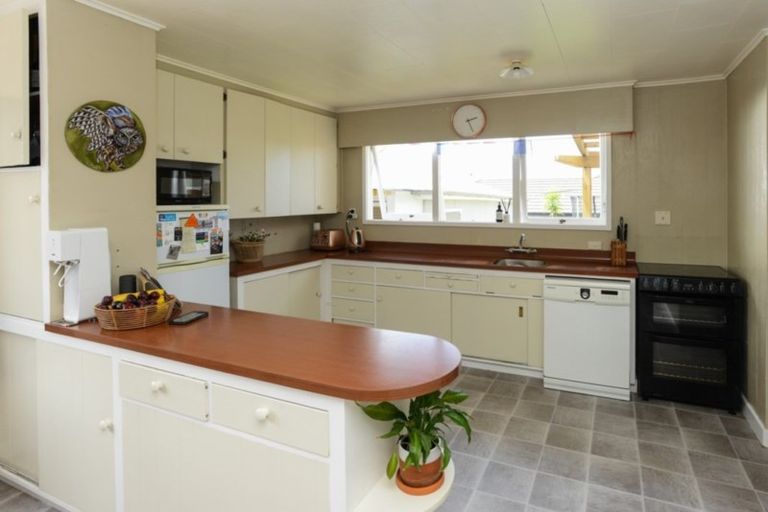 Photo of property in 713 Ballantyne Street, Frimley, Hastings, 4120