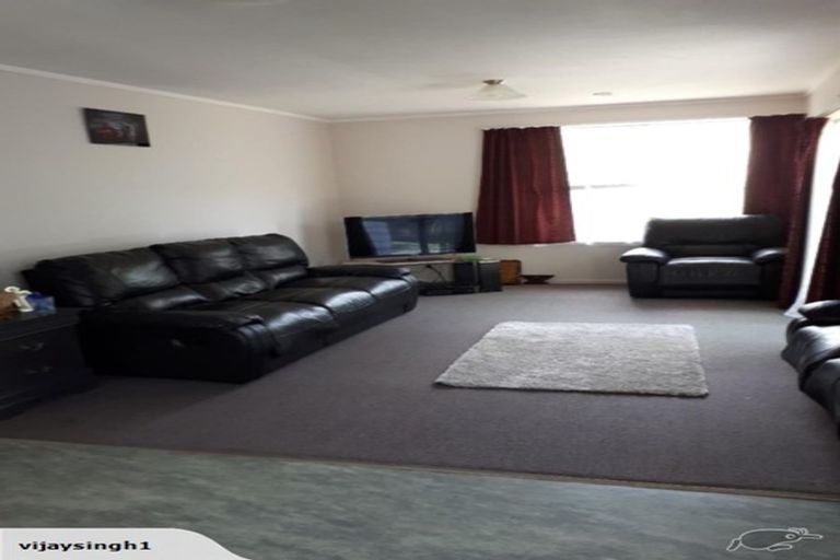 Photo of property in 12a Brown Grove, Fairfield, Lower Hutt, 5011