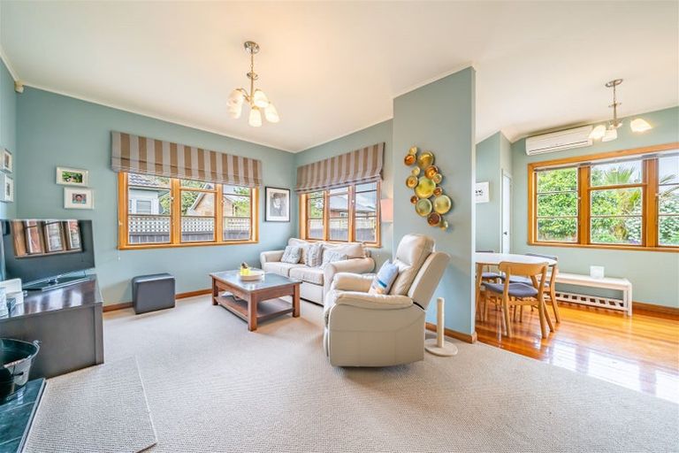 Photo of property in 43 Thornycroft Avenue, Epuni, Lower Hutt, 5011