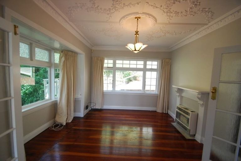 Photo of property in 28 Barnard Street, Wadestown, Wellington, 6012