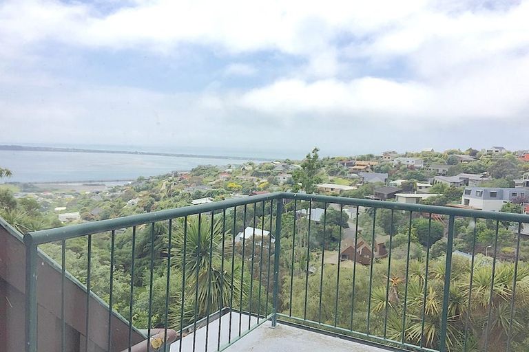 Photo of property in 135 Mount Pleasant Road, Mount Pleasant, Christchurch, 8081