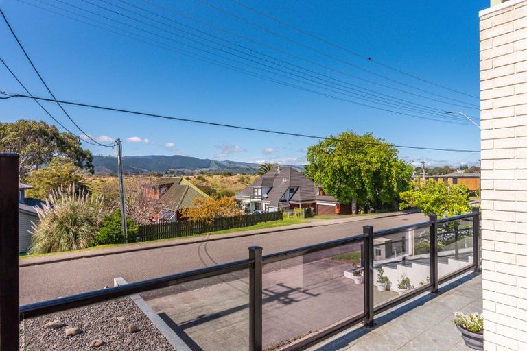 Photo of property in 47 Golf Road, Paraparaumu Beach, Paraparaumu, 5032