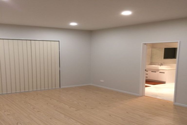 Photo of property in 43 Rosewell Crescent, Flat Bush, Auckland, 2019