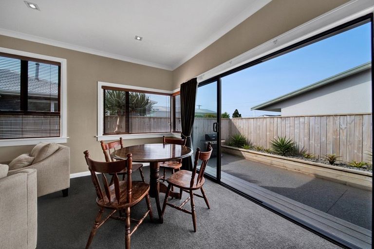 Photo of property in 33 Sanders Avenue, Westown, New Plymouth, 4310