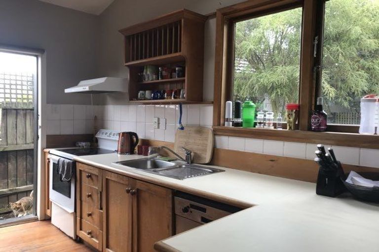 Photo of property in 8 Berwick Street, St Albans, Christchurch, 8014