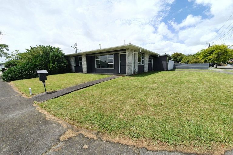 Photo of property in 11 Bruce Place, Highbury, Palmerston North, 4412