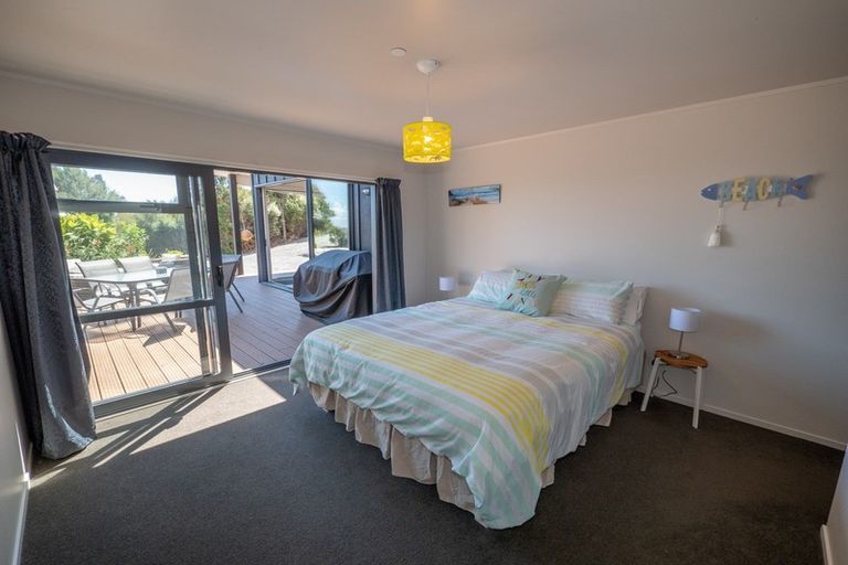 Photo of property in 97 Stratford Drive, Cable Bay, 0420