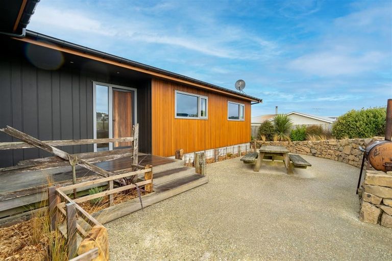 Photo of property in 1304 Kaka Point Road, Kaka Point, Balclutha, 9271