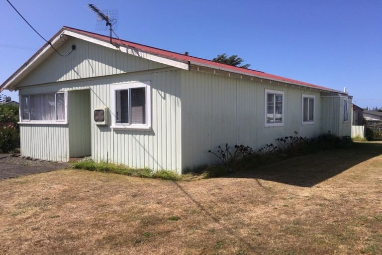 Photo of property in 96 Domett Street, Waitara, 4320