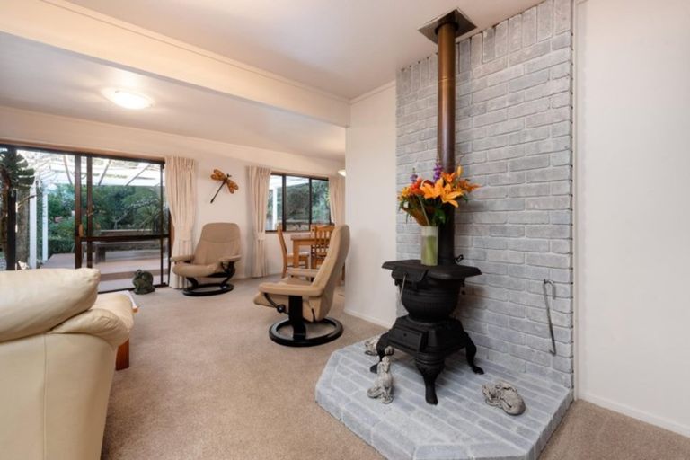 Photo of property in 17 Pokapu Place, Bethlehem, Tauranga, 3110