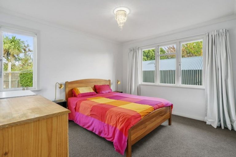 Photo of property in 23 Kent Crescent, Awapuni, Palmerston North, 4412