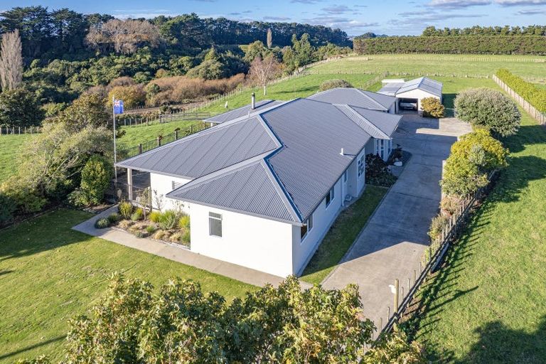 Photo of property in 174 Blueskin Road, Brunswick, Whanganui, 4571