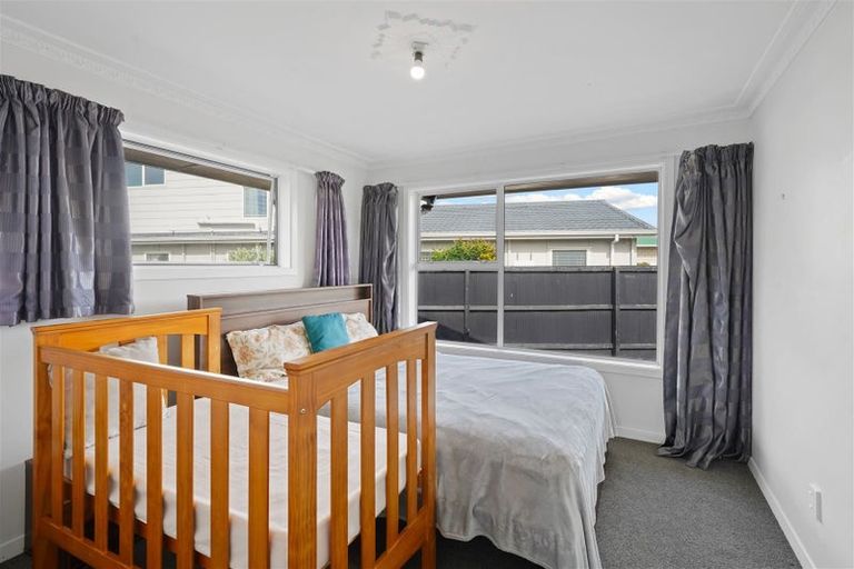 Photo of property in 35 Strathfield Avenue, Dallington, Christchurch, 8061