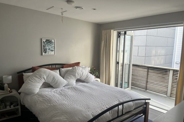 Photo of property in 6/35 Home Street, Mount Victoria, Wellington, 6011