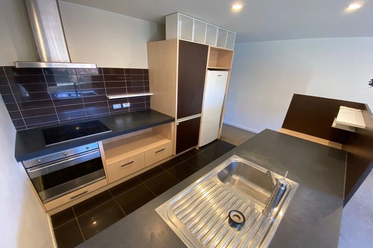 Photo of property in The Altair, 3/120 Rintoul Street, Newtown, Wellington, 6021