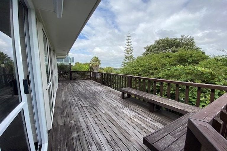 Photo of property in 1/13 Anure Place, Highland Park, Auckland, 2010