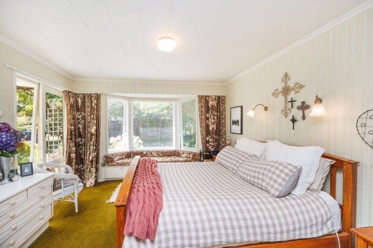 Photo of property in 30 Summerhill Drive, Fitzherbert, Palmerston North, 4410