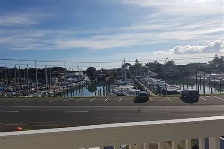 Photo of property in 2/12 Inga Road, Milford, Auckland, 0620