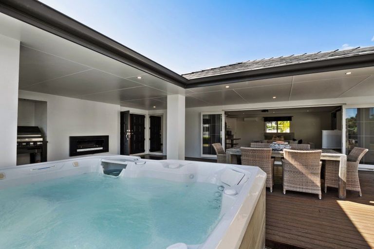 Photo of property in 22 Royal Ascot Drive, Papamoa Beach, Te Puke, 3187