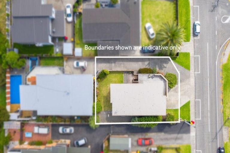 Photo of property in 52 Martin Road, Paraparaumu Beach, Paraparaumu, 5032