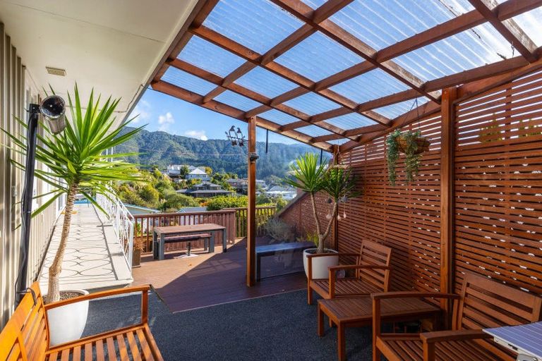 Photo of property in 14 Seaview Crescent, Picton, 7220