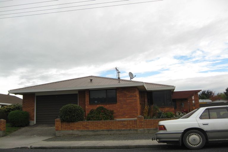 Photo of property in 24 Naish Street, Balclutha, 9230