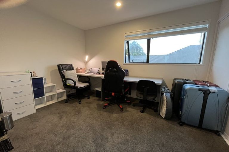 Photo of property in 2/52 Hills Road, Edgeware, Christchurch, 8013