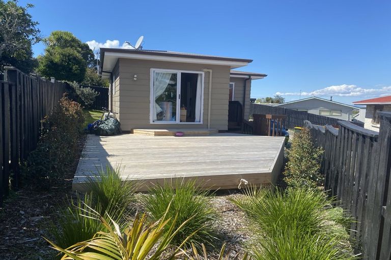 Photo of property in 77a Lynden Avenue, Hillcrest, Auckland, 0627
