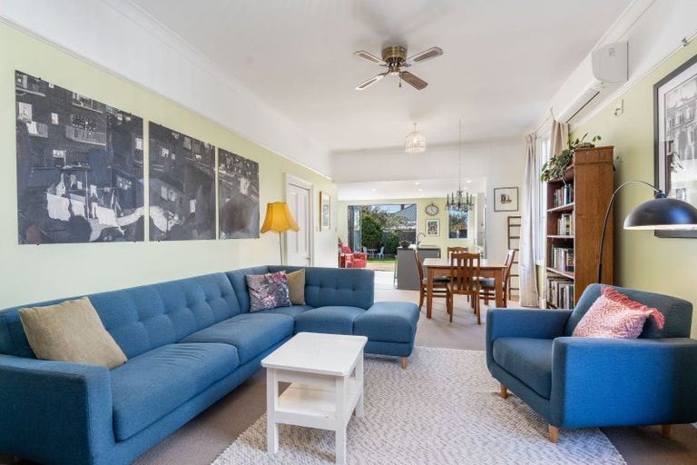 Photo of property in 55 Queens Drive, Saint Kilda, Dunedin, 9012