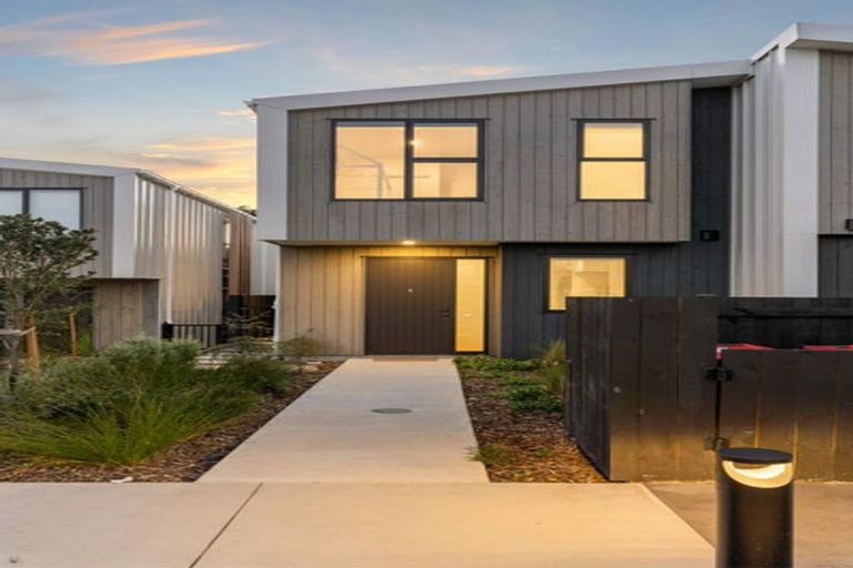 Photo of property in 6/82 East Coast Road, Milford, Auckland, 0620