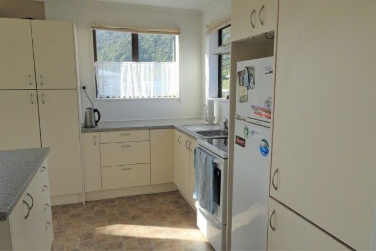 Photo of property in 6 Wickes Street, Cobden, Greymouth, 7802