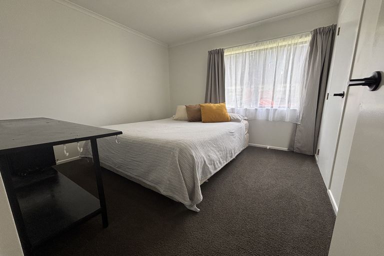 Photo of property in 20 Wallace Road, Ranui, Auckland, 0612